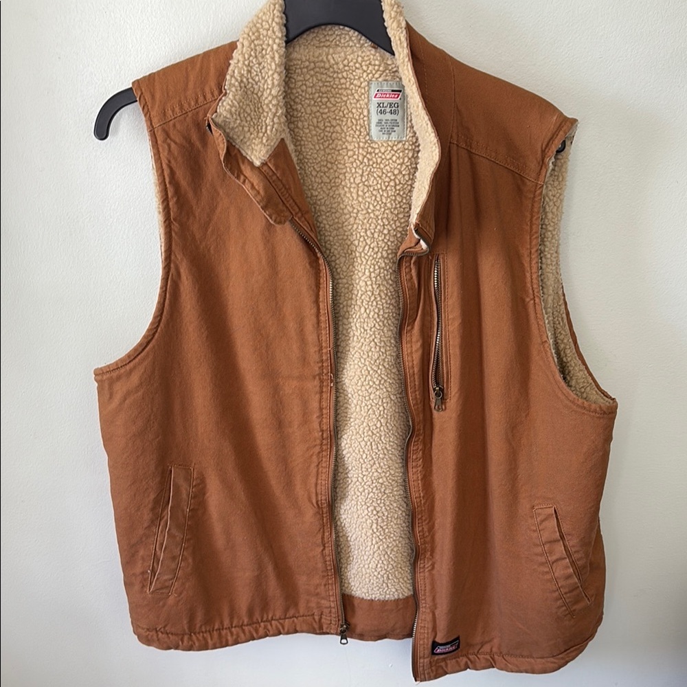 Dickies Brown Sherpa-Lined Vest